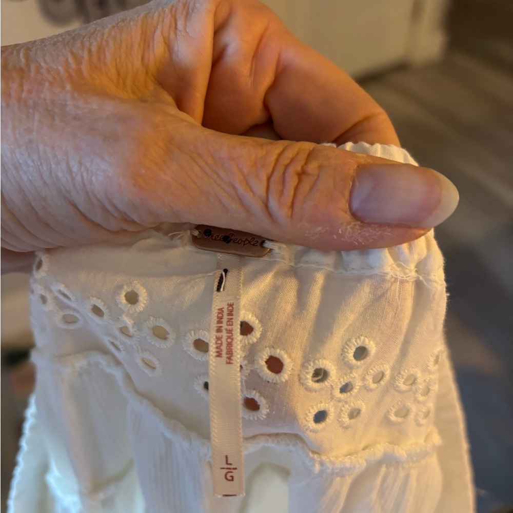 Free People Gesibelle white eyelet skirt. - Picture 7 of 7